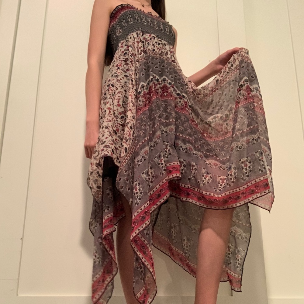 EARTHBOUND - Flowy Strapless Dress